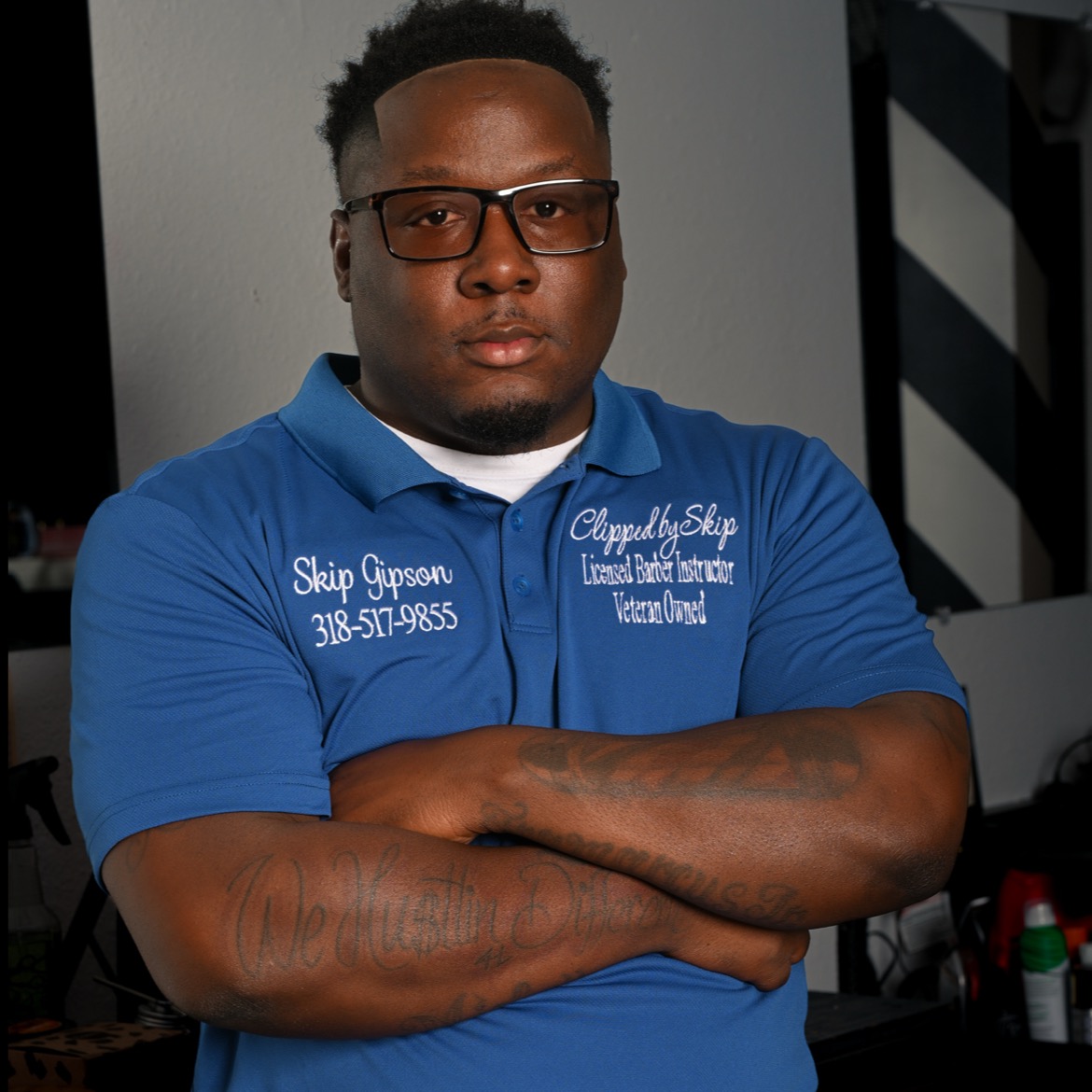 Skip Gipson barber portrait